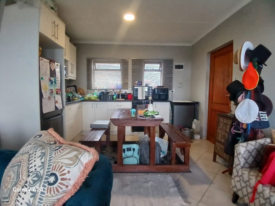 2 Bedroom Property for Sale in Kidds Beach Eastern Cape